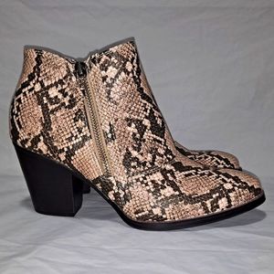 Baretraps Cacie Snakeskin Booties Women's Size 8M Tan & Black Zip-up 3 Inch Heel